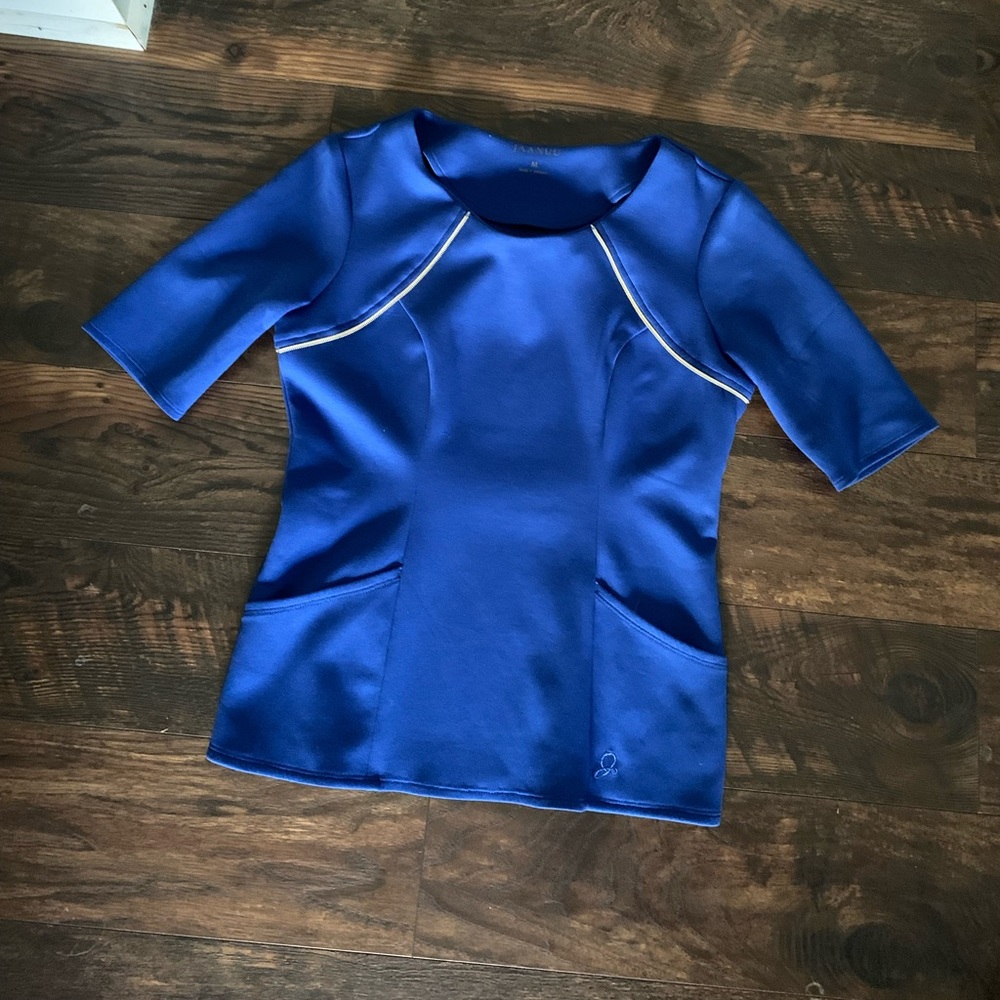 Jaanuu Scrub Top💙💙